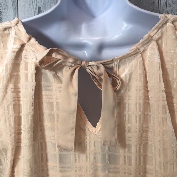 LC Lauren Conrad Vanilla Cream Velvet Bow Blouse Sz: M - Picture 3 of 10